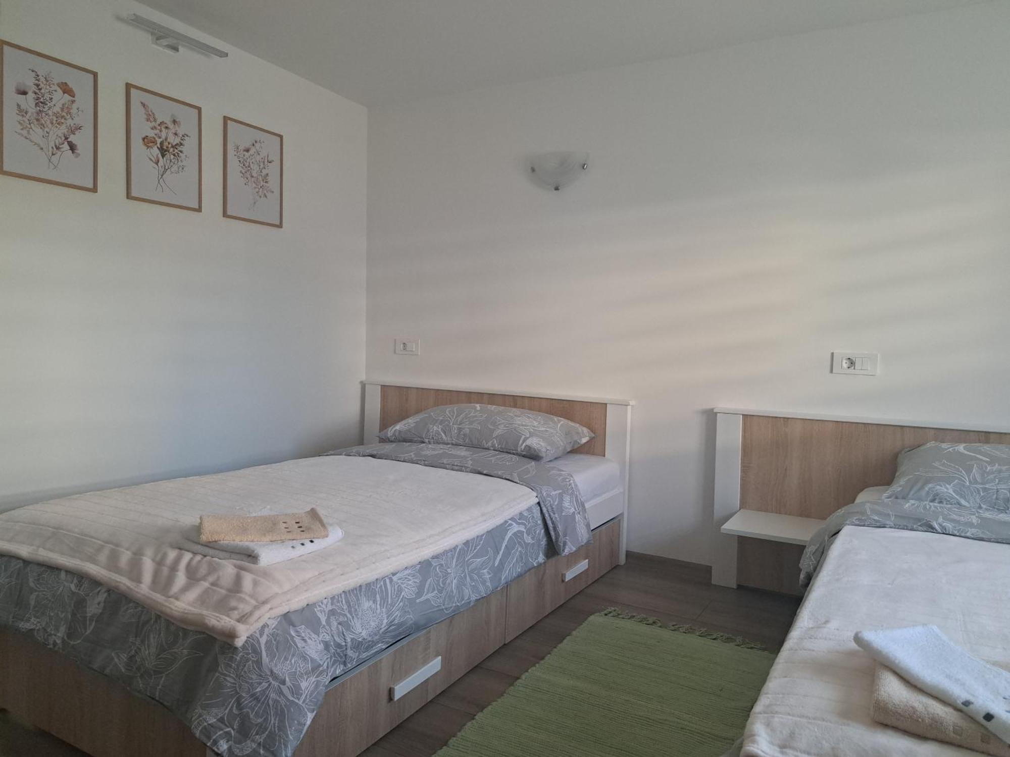 Apartman Luma Gospić Exterior foto